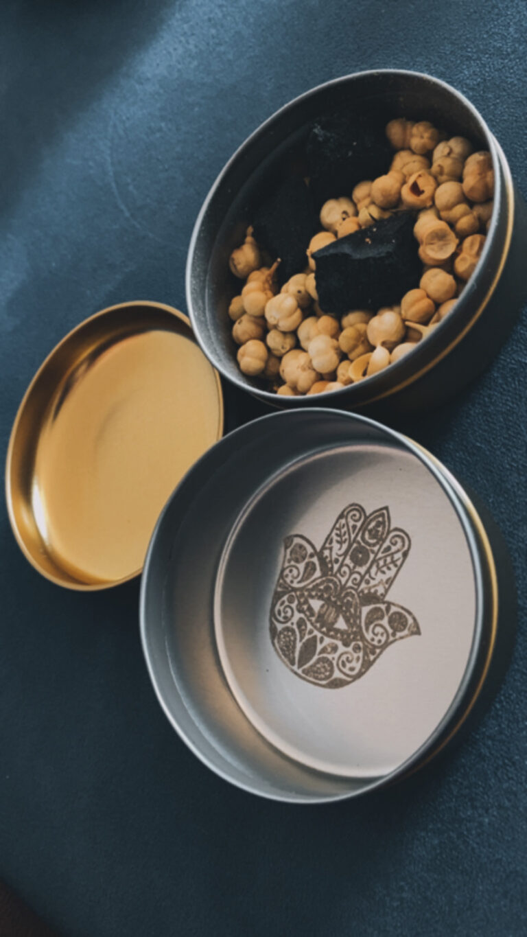 Biography {"eid":"365225564947176","cameraposition":1}